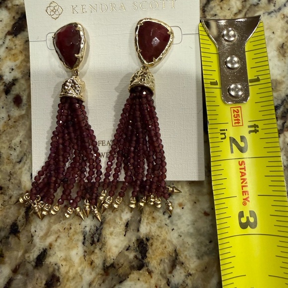 Kendra Scott Blossom Gold Tassel Earrings in Burgundy. NWOT. - Picture 5 of 5